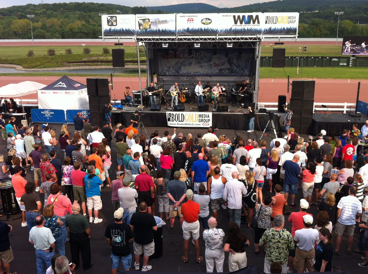 The River 105 & 103.5 tweet media