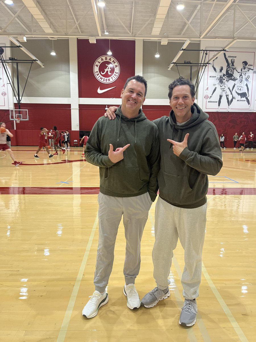 Tom Hart tweet media