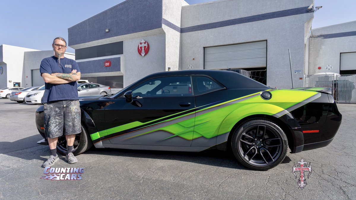 CountsKustoms's tweet image. 2024 has been another amazing year of paint jobs at Count’s Kustoms. @RyanAtCounts and @TheHornyMike made sure of that! Book your next bike or car paint job at Count’s Kustoms for 2025! Email samantha@countskustoms.com to get started today! #paintjob #countskustoms #lasvegas
