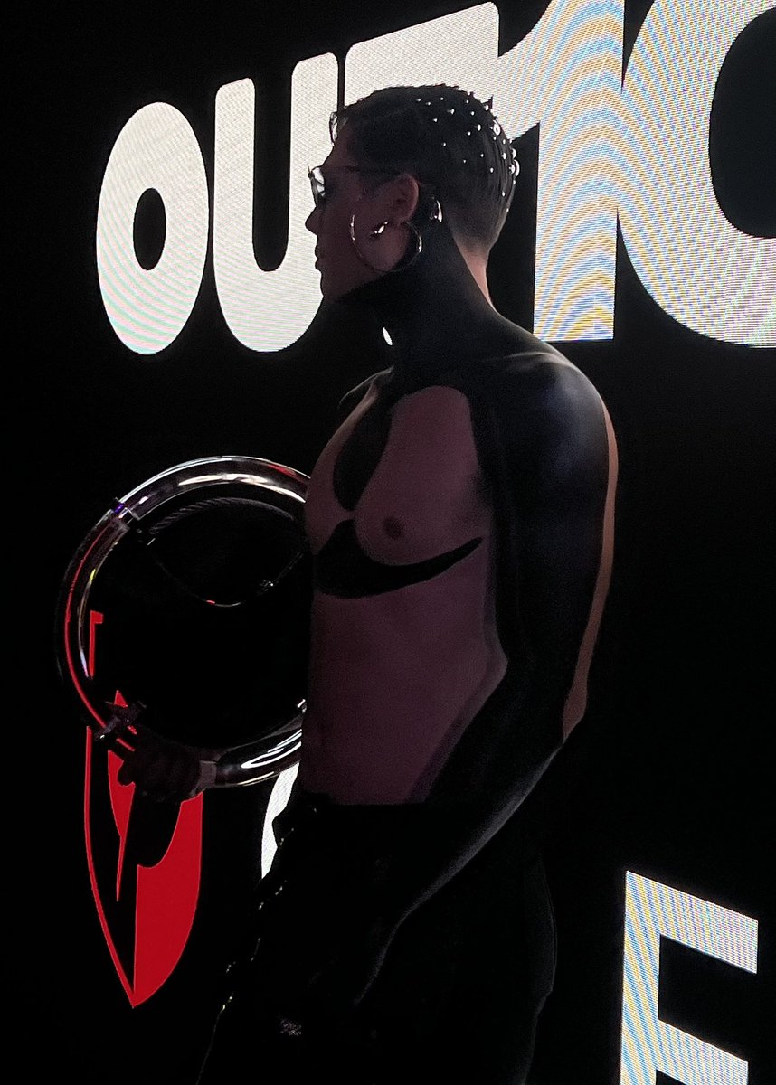 kaedenkalaqtic's tweet photo. #Out100 🩶♠️🔘 https://t.co/ZULjoF12t3