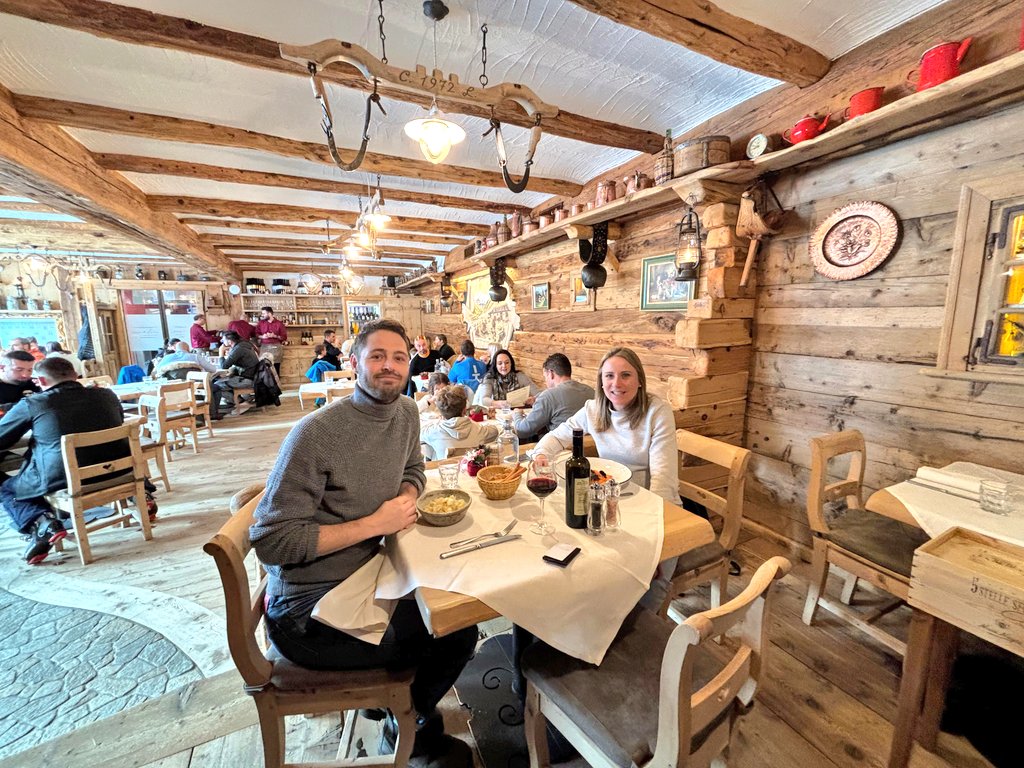 AvVleuten's tweet photo. Passo Foscagno in winter circumstances. Visit with @dennisboxhoorn (writer of my book) to refresh my memory. Prepared here all my important goals since 2013. Too long to wait for summer so we went for the winteredition. Lunch at Al mond Vei and stay of course in @HotelInteralpen https://t.co/vVLpmsydck