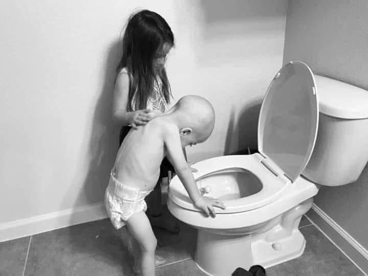 ruruvlsco's tweet photo. This Christmas I wish that God heals every child with Cancer!. 😔🙏 https://t.co/0gmt9t7Tcr
