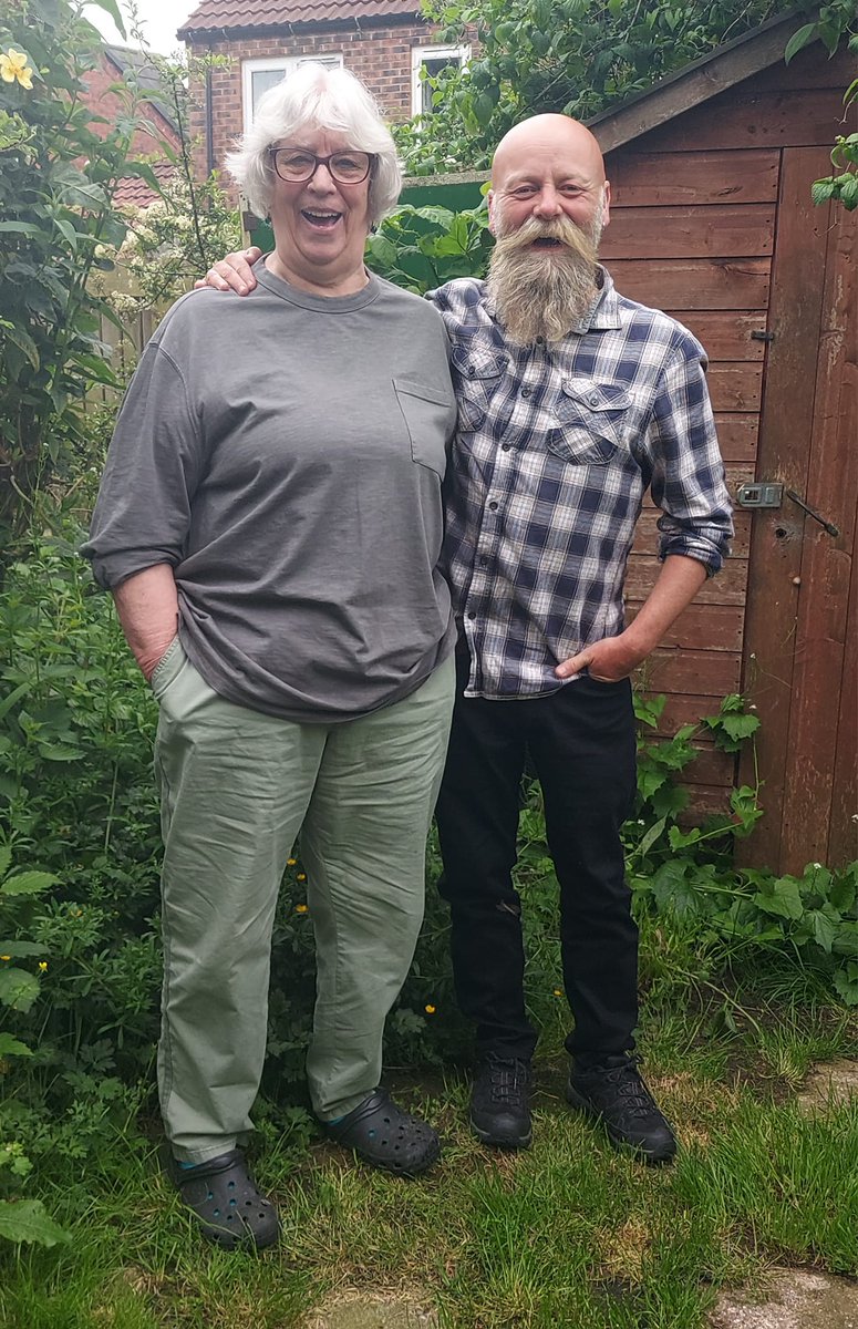 Markthebirder's tweet photo. For all you good people who coughed up over 5K in the spring, for my half-marathon for Jean Thorpe Wildlife Rescue: Jean's aviaries now have full electrics, heating, lighting and CCTV throughout (plus a new freezer)!

So grateful to so many lovely folk. THANK YOU!  😍🙏🦉🦅 https://t.co/9nchAdD95u