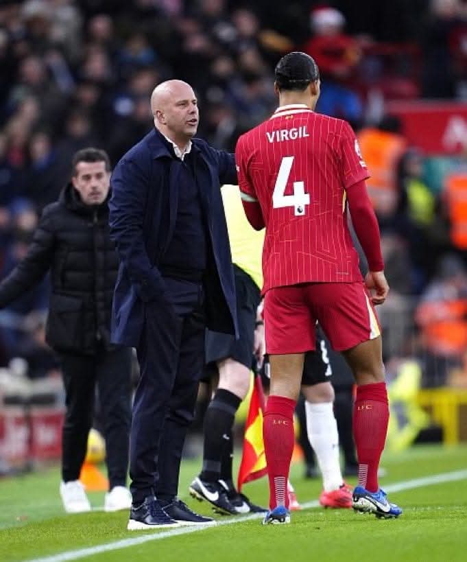 Jamal_lfc11's tweet photo. Van Dijk: 🗣️
A great comeback is very positive. It's disappointing having 10 men but we showed fight, kept trying to create chances. Could have been more but we take the point and move on.
#lfcvful
#LFCFUL https://t.co/0RyuX7xa9e