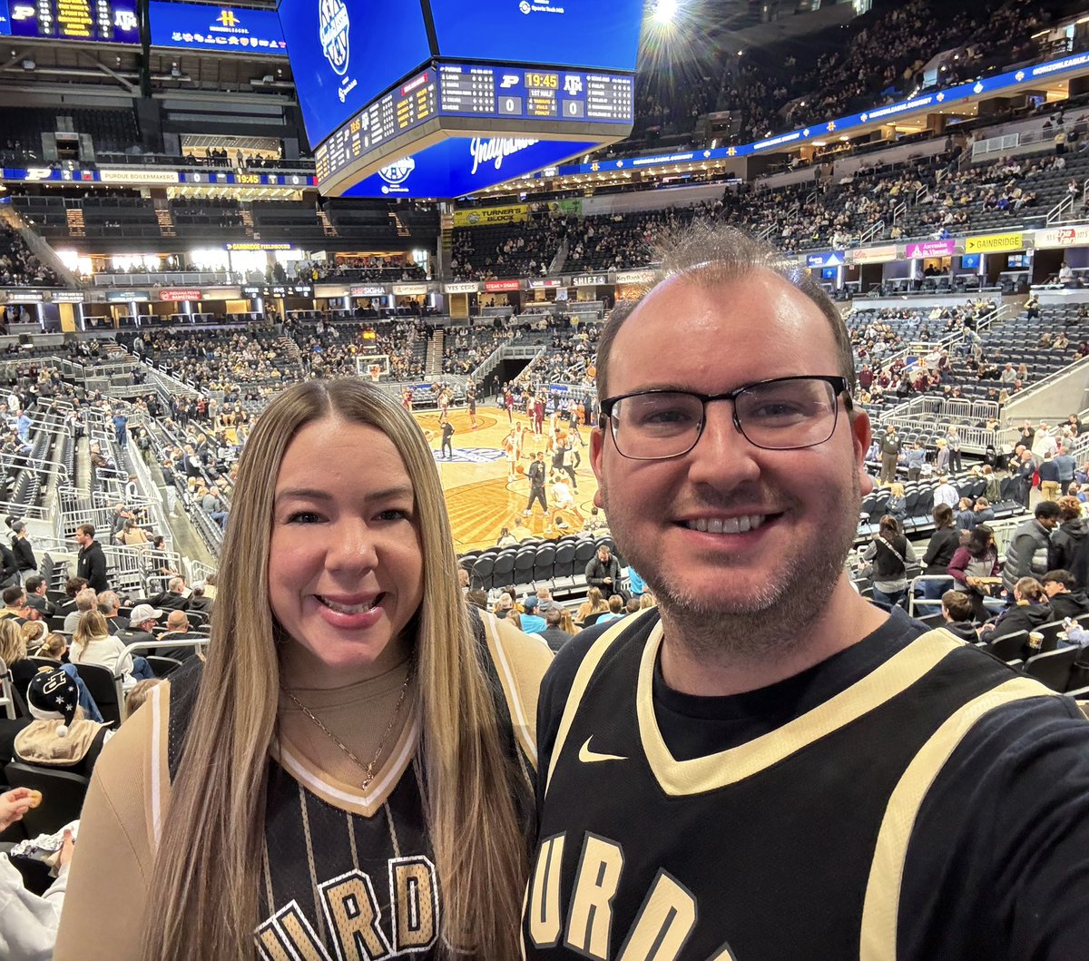 cdalder's tweet photo. Boiler up! 🖤💛🚂 #IndyClassic https://t.co/wJ0f04NkIW