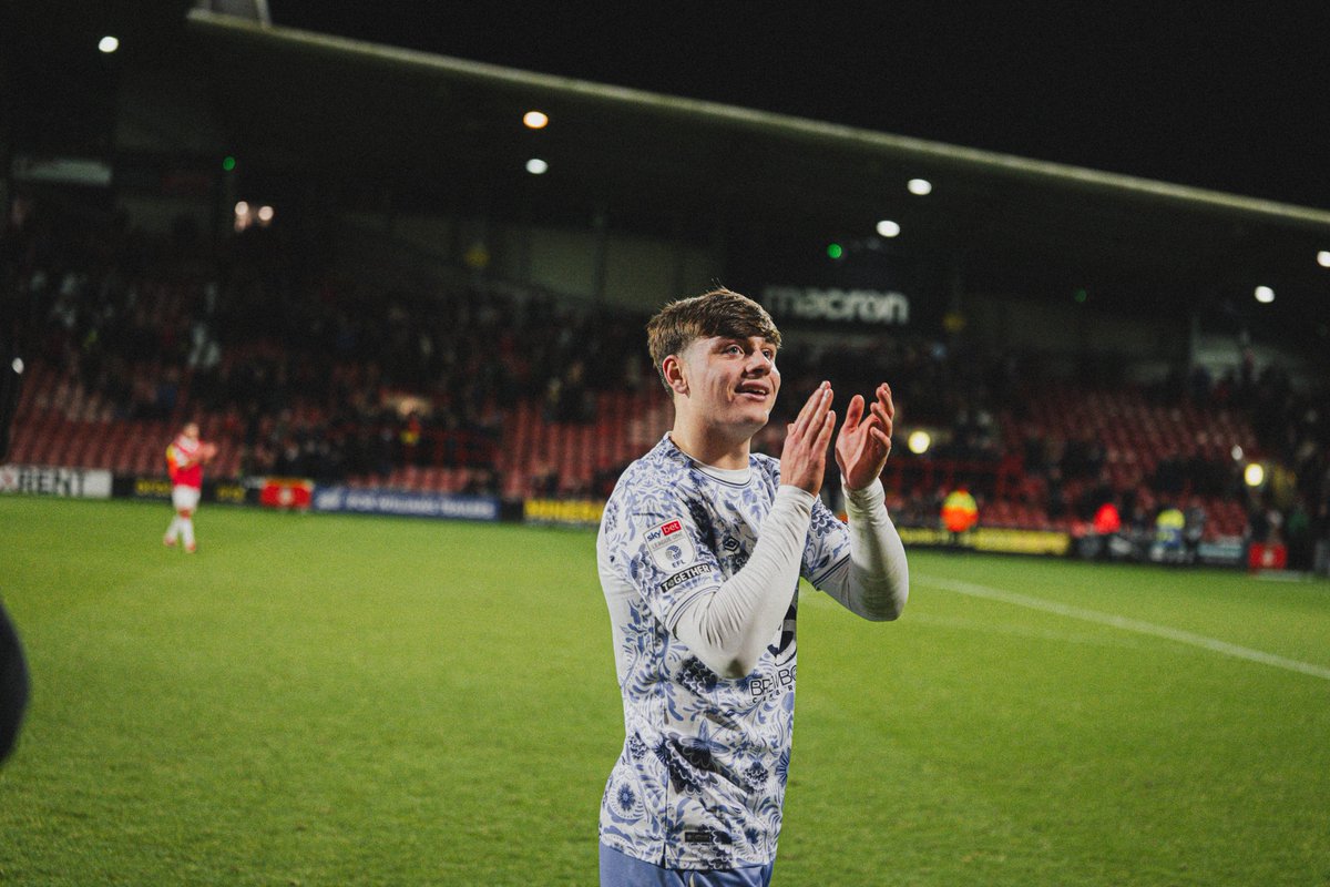 CambridgeUtdFC's tweet photo. Brilliant support. Brilliant performance. 👏 https://t.co/1ccSY0KUrM