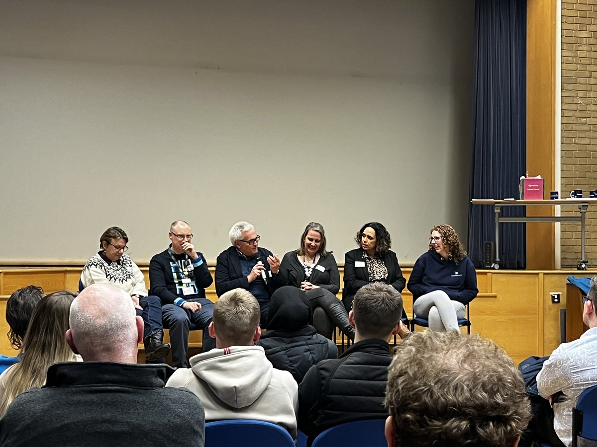 Stef Chapman (@chapman_stef) on Twitter photo What an absolute joy and pleasure it was to be a part of the Big Computing Leadership Conference! Fantastic to be able to share some of my teaching experience and an amazing privilege to be on stage with these legends! #BCLC24 @ComputingHubBaO #STEMeducation <a href="/MWimpennyS/">Matthew Wimpenny-Smith FCCT πββοΈπΎπ¨βπ»</a> <a href="/mberry/">Prof. Miles Berry</a> What an absolute joy and pleasure it was to be a part of the Big Computing Leadership Conference! Fantastic to be able to share some of my teaching experience and an amazing privilege to be on stage with these legends! #BCLC24 @ComputingHubBaO #STEMeducation <a href="/MWimpennyS/">Matthew Wimpenny-Smith FCCT πββοΈπΎπ¨βπ»</a> <a href="/mberry/">Prof. Miles Berry</a>