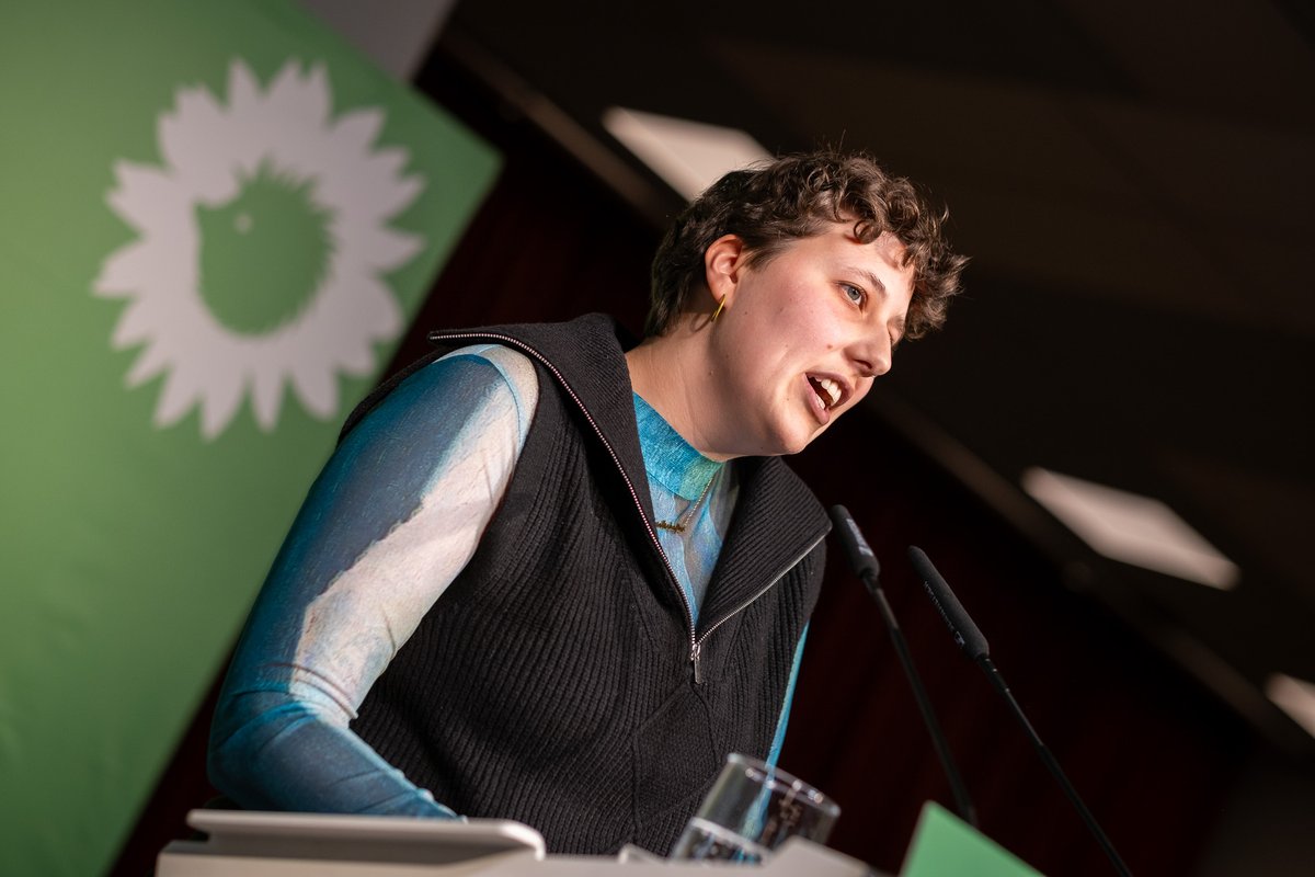 GRÜNE BERLIN (@gruene_berlin) on Twitter photo Herzlichen Glückwunsch an <a href="/bunteannka/">Annka Esser</a> zu Platz 6 unserer Landesliste für die Bundestagswahl!
Auf in den Wahlkampf! Herzlichen Glückwunsch an <a href="/bunteannka/">Annka Esser</a> zu Platz 6 unserer Landesliste für die Bundestagswahl!
Auf in den Wahlkampf!