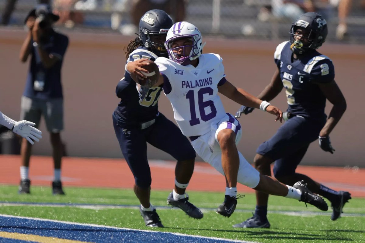 TavierreD's tweet image. Furman University offered! #AGTG