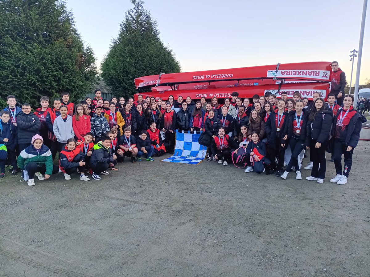 IV Bandeira Feminina de Bateis Cidade de Ferrol 🚣🏻‍♀️🏁

Hoxe os nosos equipos base estiveron competindo na Cabana (Ferrol) nunha das últimas citas de bateis do ano. As nosas embarcacións trouxeron para a casa a bandeira feminina.

Seguimos traballando! 👌🏻