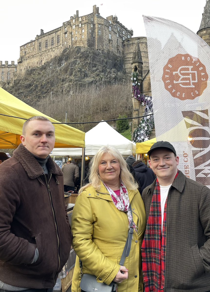 Enjoyed a wonderful explore in Edinburgh this weekend with Diane, Nathan and Andrew. Especially with visit to the marvellous #NationalPortrairtGalleryofScotland. 

And seeing the works of #JohnBryne