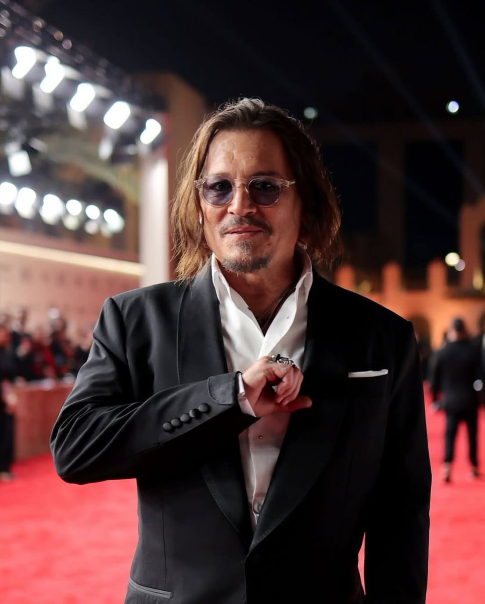 Johnny Depp, el dueño de mi corazón tweet media