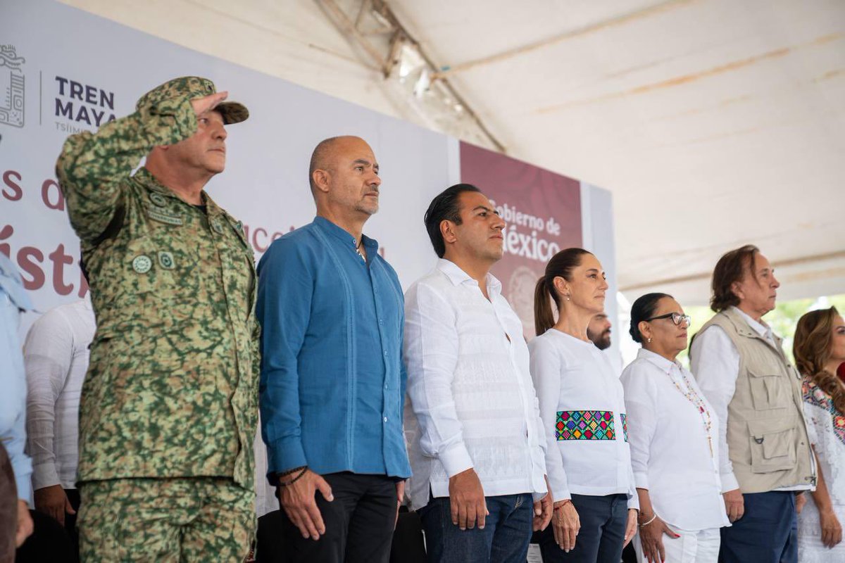 SICTmx's tweet photo. #FotoDelDía

En Palenque, Chiapas, la presidenta @Claudiashein dio inicio a la construcción del Parque Ecoturístico “La Ceiba”, donde estuvo presente el Mtro. Jesús Antonio Esteva Medina, titular de la SICT. https://t.co/pDGDS2jQ10