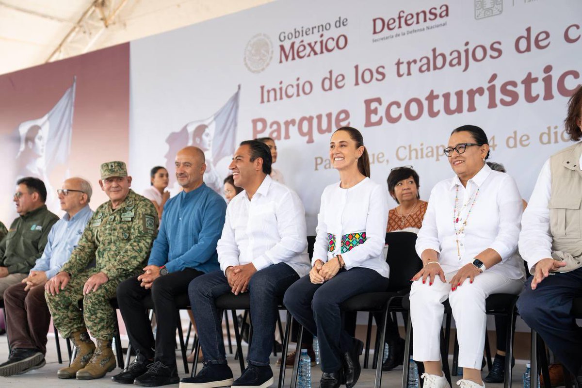 SICTmx's tweet photo. #FotoDelDía

En Palenque, Chiapas, la presidenta @Claudiashein dio inicio a la construcción del Parque Ecoturístico “La Ceiba”, donde estuvo presente el Mtro. Jesús Antonio Esteva Medina, titular de la SICT. https://t.co/pDGDS2jQ10