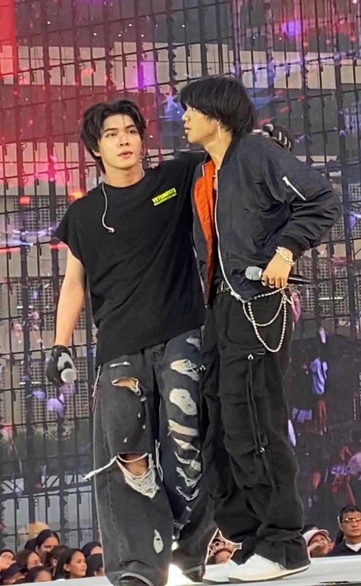 _hermyyou7's tweet photo. Finally my #WILJOM.

DARE TO LISTEN WITH NEWID

#NewIDatJBLSOUNDFEST2024 
#JBLSoundFest2024 #JBLPH #New_ID #뉴이드 @official_newID https://t.co/klivh4LyFl