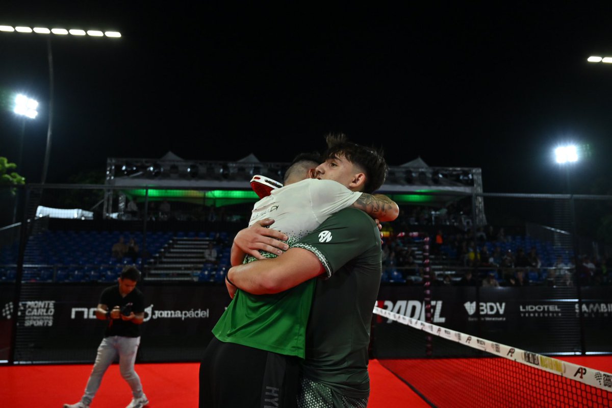 A1 Padel tweet media