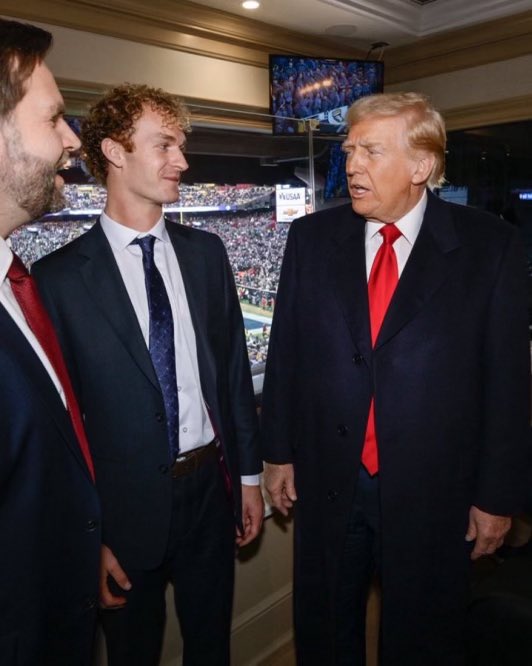 This photo of President Trump and Daniel Penny enrages the radical left, specifically Alvin Bragg.

It sure would be a shame if everyone shared this and it went viral!😜