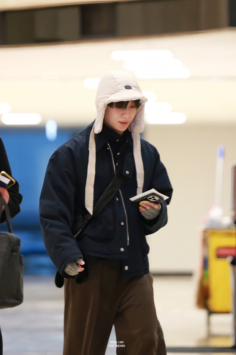 Here-iam tweet media