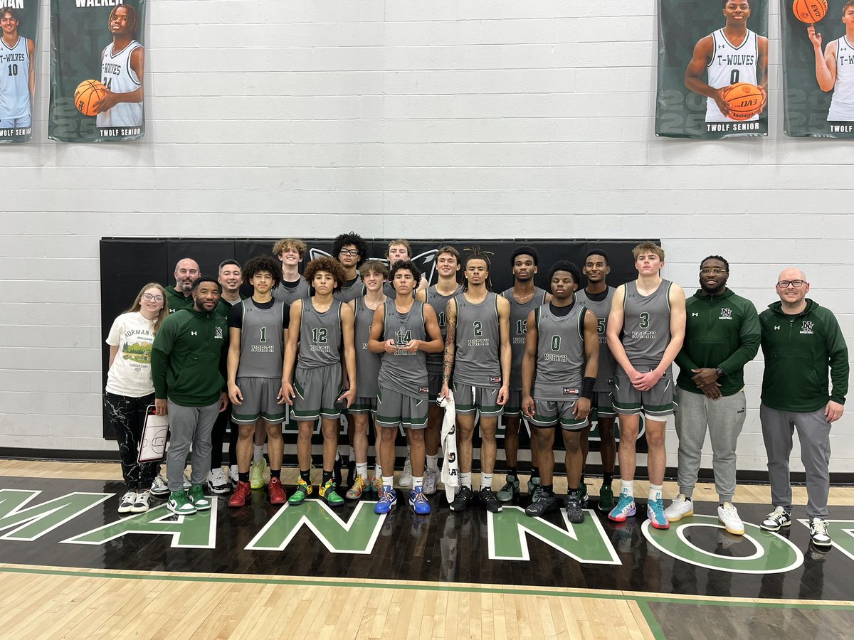 Final
Norman North 47
Norman 46
Sophomore <a href="/Jamarrion_ba11/">Jamarrion Hardeman</a> hit back to back big triples to put and keep Norman North ahead, then he was the one to run out the clock, racing away from defenders to secure the win
