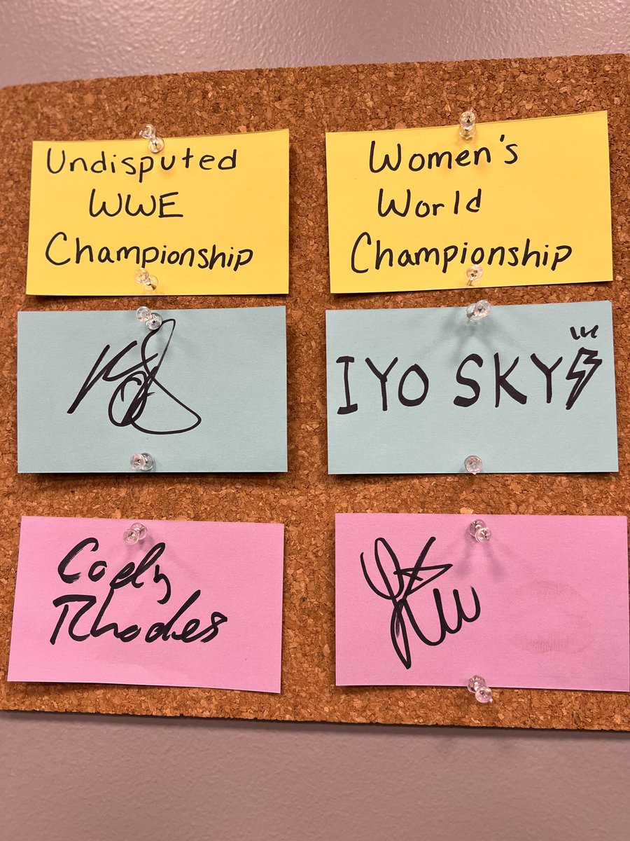 WWE's tweet image. LIVE from New York it's Saturday Night's Main Event! 👏 🔥 

Don't miss #SNME LIVE NATIONWIDE at 8PM ET /5PM PT on @nbc &amp;amp; @peacock!