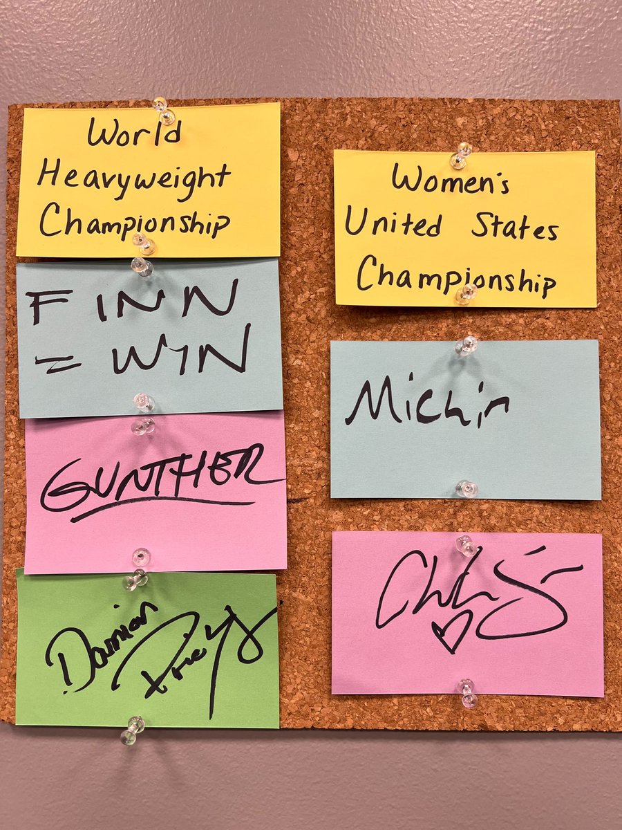 WWE's tweet image. LIVE from New York it's Saturday Night's Main Event! 👏 🔥 

Don't miss #SNME LIVE NATIONWIDE at 8PM ET /5PM PT on @nbc &amp;amp; @peacock!