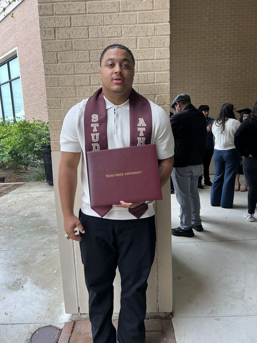 Tavian Coleman tweet media