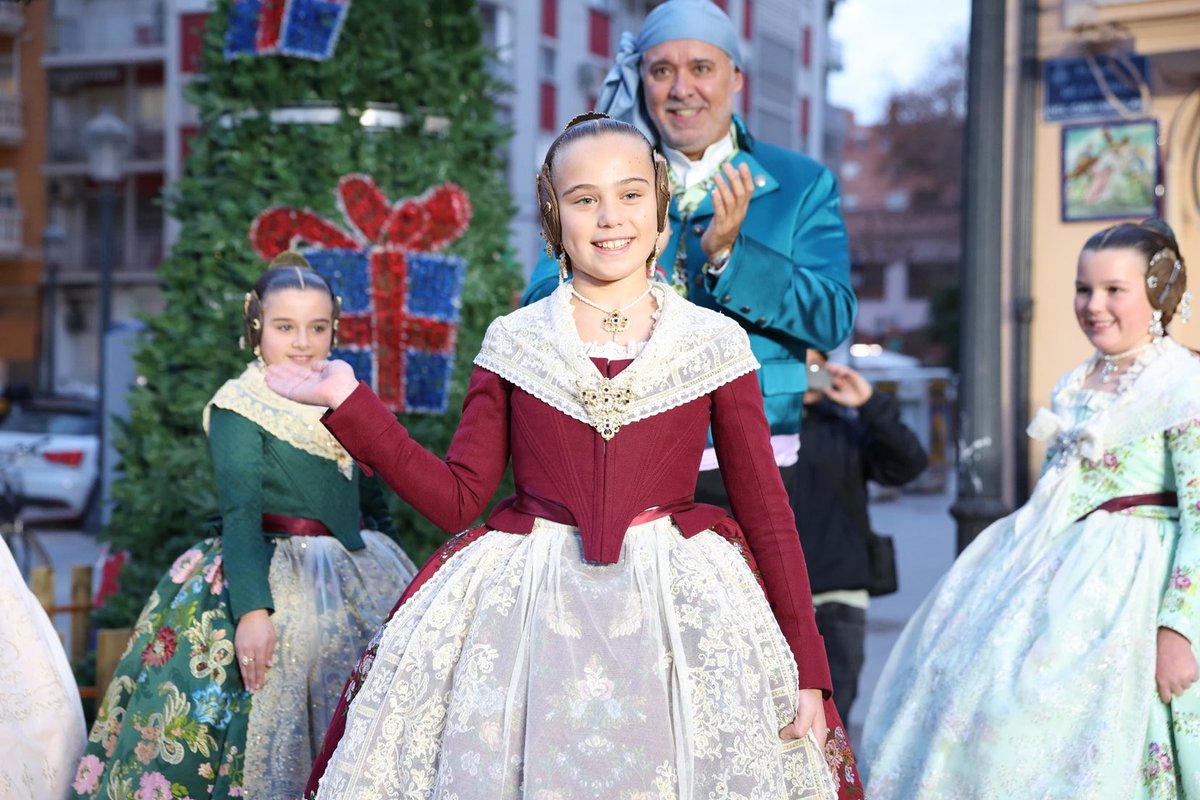 🎄👼 La FMIV i la seua Cort d’Honor han fet lliurament dels premis del concurs de Betlems de l’Agrupació de <a href="/fallasmaritimo/">Federació Agrupació Falles Marítim</a>

🎉 Enhorabona a totes les comissions participants i, per descomptat, als guanyadors d’enguany.