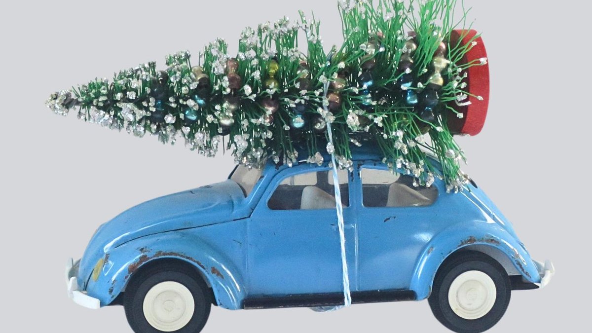 SwirlingOrange1's tweet photo. 1960s Pressed Steel #Tonka #VWBeetle toy car with true vintage 7 inch Bottlebrush Tree super #Kitsch
https://t.co/B36PP1uQwA
#HolidayDecor #EtsyteamUnity #Mteam #SMILEtt23 https://t.co/jfeH75XzCw