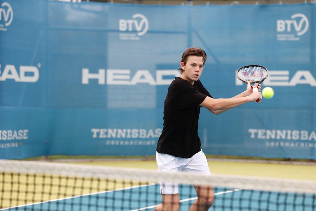 ParsaBombs's tweet photo. Following a home visit from associate head coach Urban Ljubic in June, Ferdinand Kloesters (UTR 12.30) has signed with @BadgerMTennis and will join Wisconsin for the spring of 2025. The 19-year-old is ranked #111 in the German men's rankings. https://t.co/K2HrRcI3pG