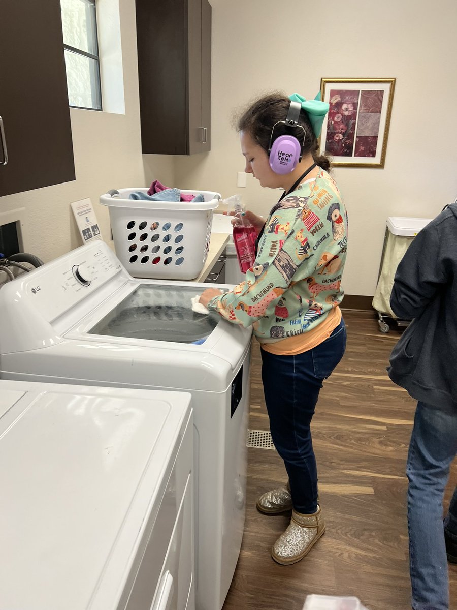 mujicareddix tweet media