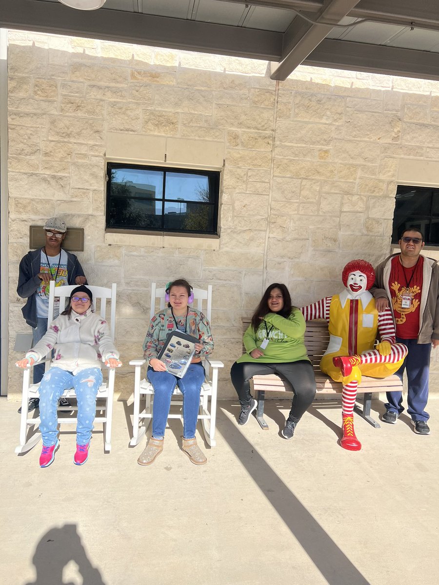 mujicareddix tweet media