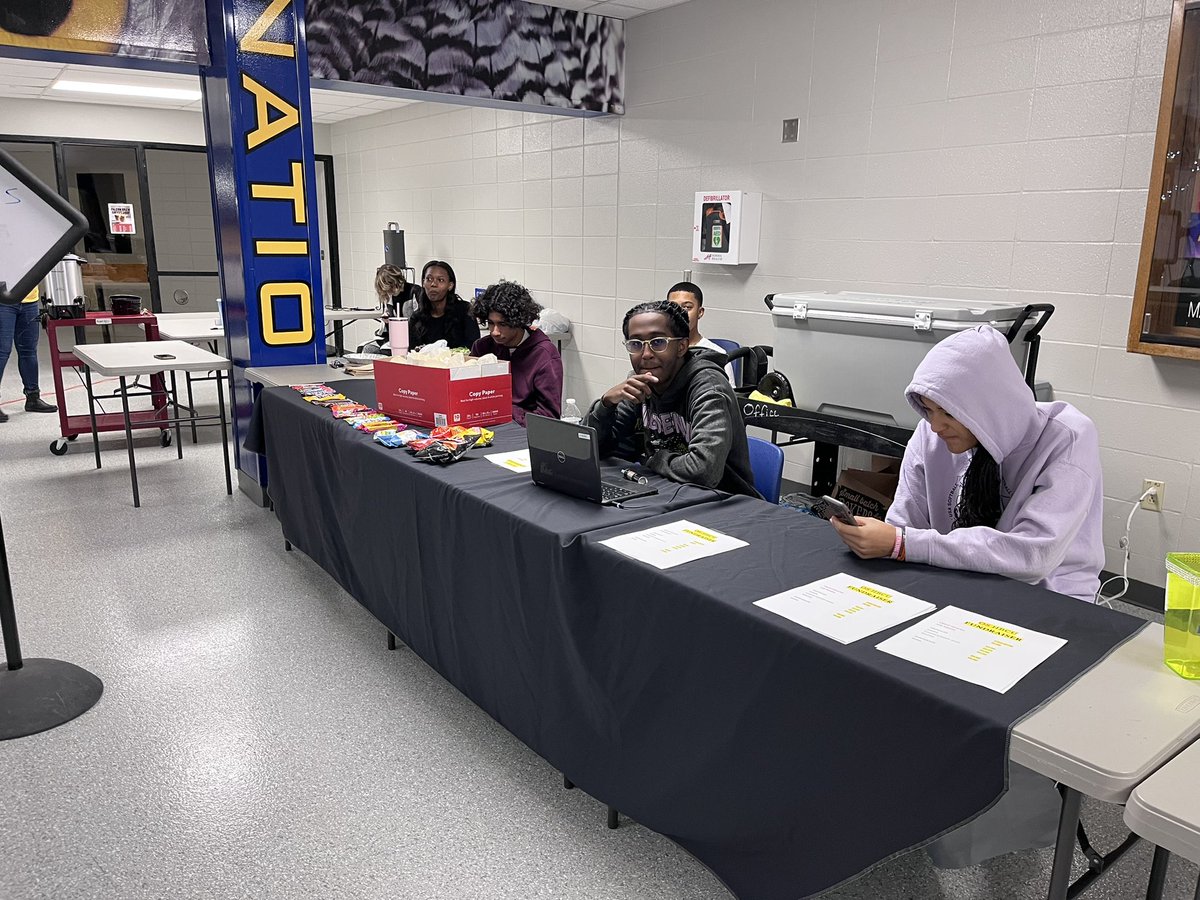 KRamshaw (@kramshawos) on Twitter photo Winter Wonder Break today! 1-4 at OS! (Event entrance) Come see us! Movie, food, prizes! $5 entry fee. <a href="/OS_HBCU_Tours/">OS HBCU Tours</a> <a href="/OlatheSouthHS/">Olathe South HS</a> Winter Wonder Break today! 1-4 at OS! (Event entrance) Come see us! Movie, food, prizes! $5 entry fee. <a href="/OS_HBCU_Tours/">OS HBCU Tours</a> <a href="/OlatheSouthHS/">Olathe South HS</a>