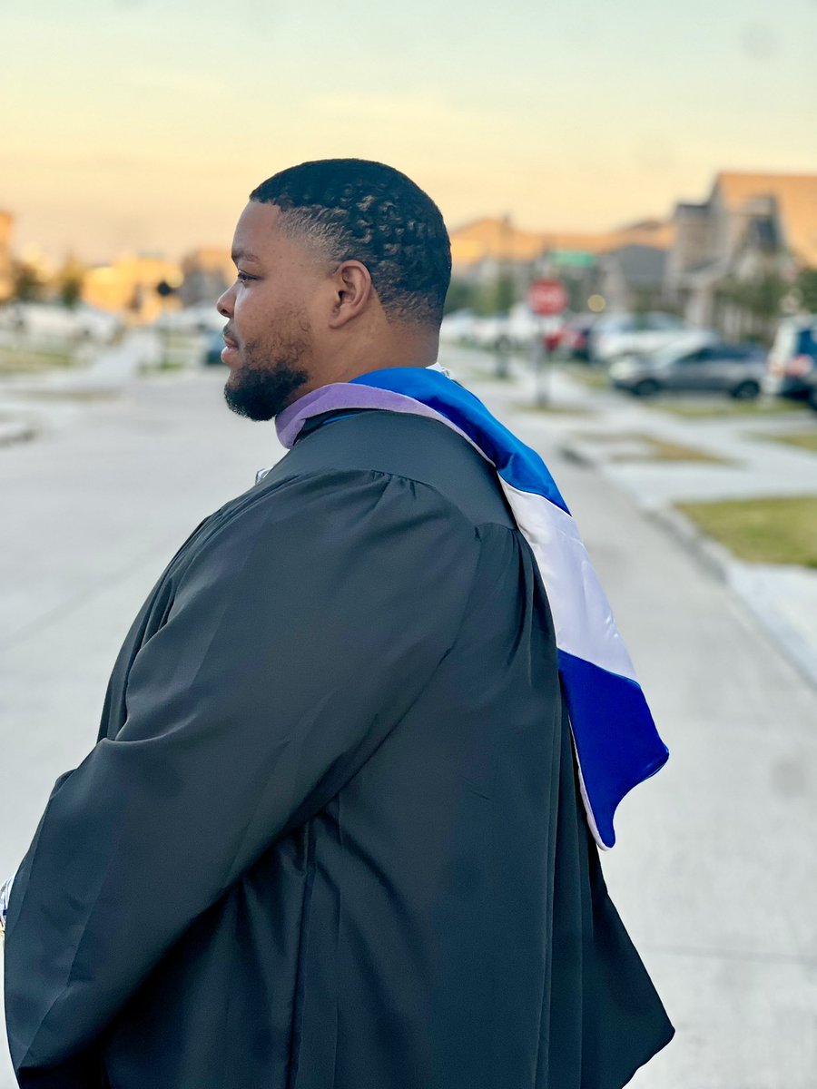 LilTwinDaDon's tweet image. Finally finished. 

#MasterofArchitecture #UTA #BlackGrads