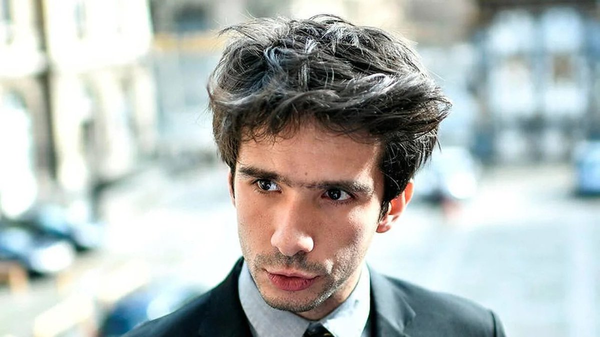 bamspsg's tweet photo. Thread : Pourquoi Juan Branco ET Dominique de Villepin pourraient faire trembler 2027 ? https://t.co/LZLkcmU1nY