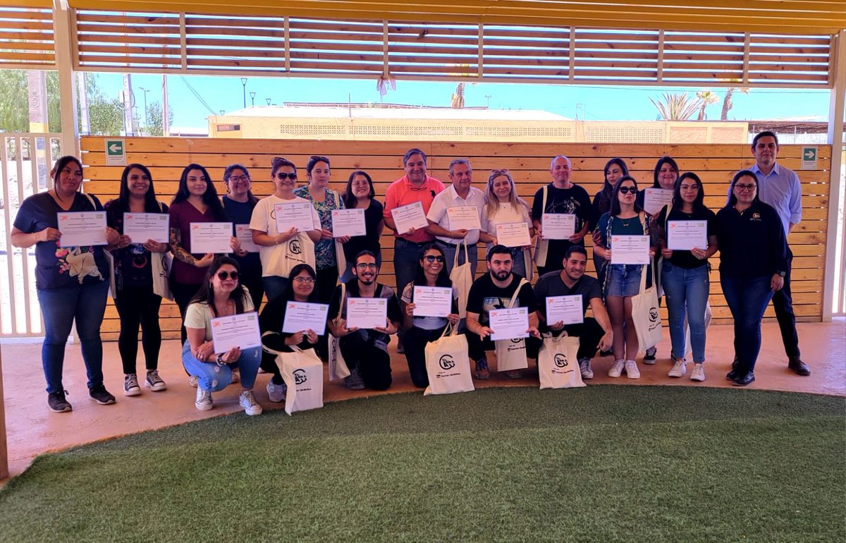 LabEduca's tweet image. Con éxito cerramos IV versión del Programa de Apoyo a la Docencia Escolar, impulsado por M. El Abra. El 2024 se sumaron a Calama las comunas de María Elena y Tocopilla, certificandose más de 80 docentes de la región. Este programa es liderado por El Abra y ejecutado por @UCNorte