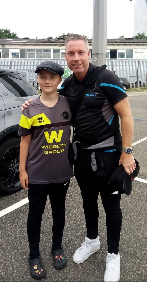 BlueEyedGirl500's tweet photo. Thank you #neilharris ๐ฆ๐๐ข
#millwall https://t.co/dK7b9HhLZq