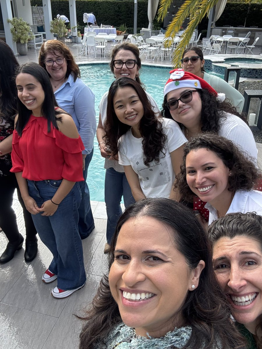 Latinamd's tweet image. Thank you @JaimeMerchan10 for opening your home for a lovely brunch to celebrate our growing Phase 1/ Experimental Therapeutics team @SylvesterCancer #researchmatters #TeamScience