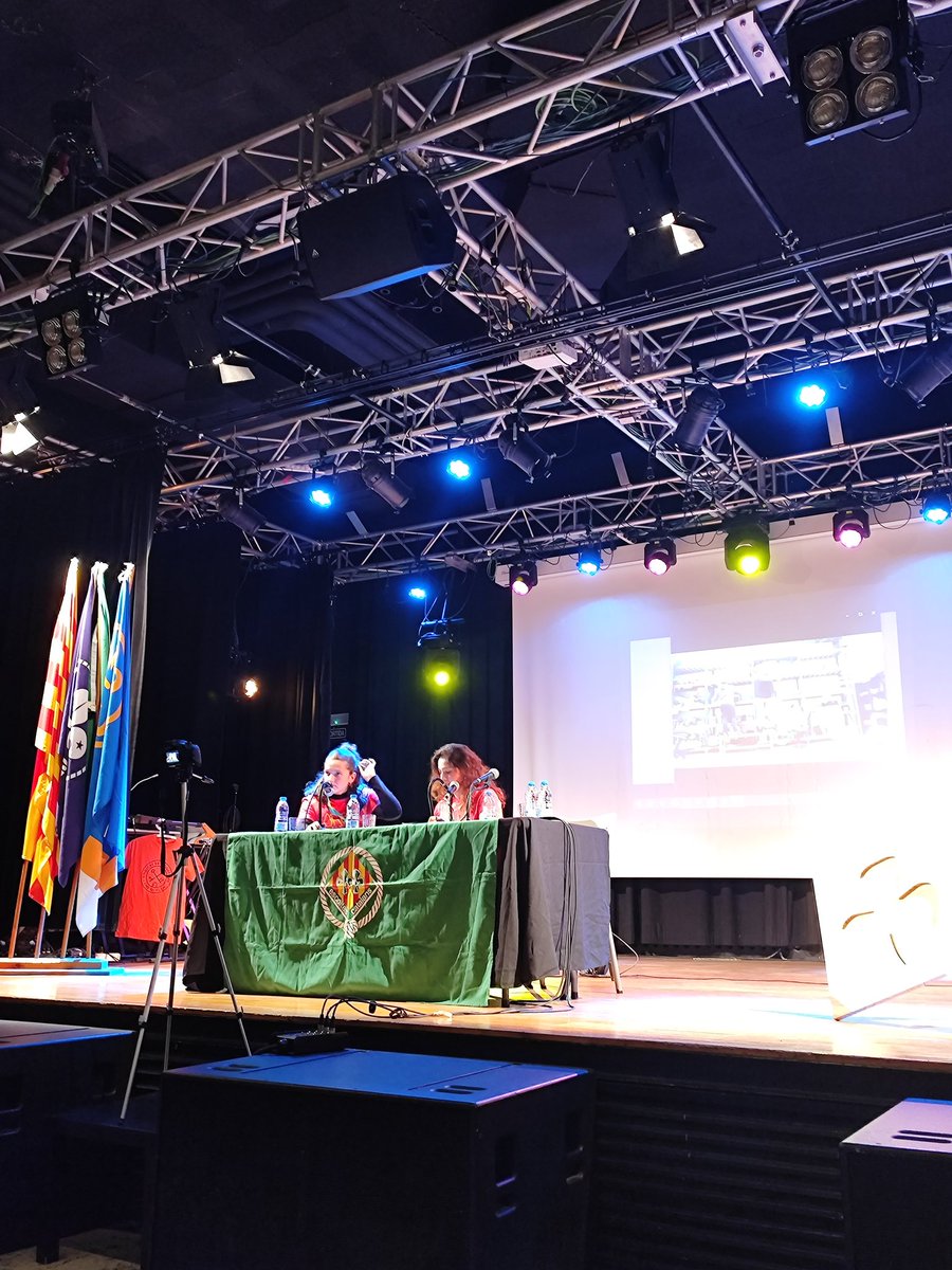 Aquest vespre hem participat del podcast Escoltes Precàries, en el marc del 50è aniversari d'<a href="/EscoltesCat/">Escoltes Catalans</a> Hem pogut parlar d'antifeixisme des dels casals de joves i compartir reptes de la lluita antifeixista. Moltes gràcies per convidar-nos ✊🚩🏴