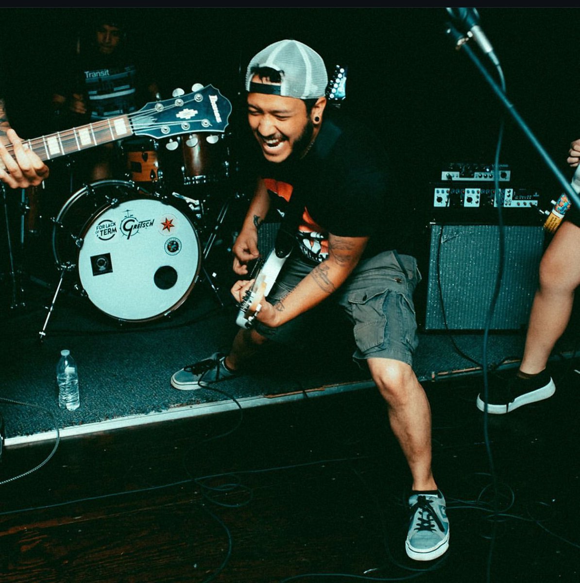 forlackofaterm's tweet image. giggggin in the new year &amp;amp; it makes us wanna scream like @nada_squirrel in that photo 

But till then we’re @ The Broadway tn, w/ the boys! Show out tix still avail in bio 🫰🏽🫰🏽