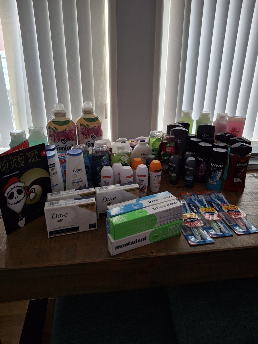 OldDeadTreeSCFC's tweet image. Our first charitable donation made today lovely people &amp;amp; good charity’s to donate to doing the right things @TheBrickWigan @themultibank ❤️⚽️❤️