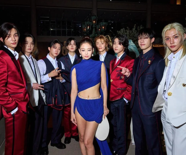 random stuff in kpop that went viral this year, a thread: