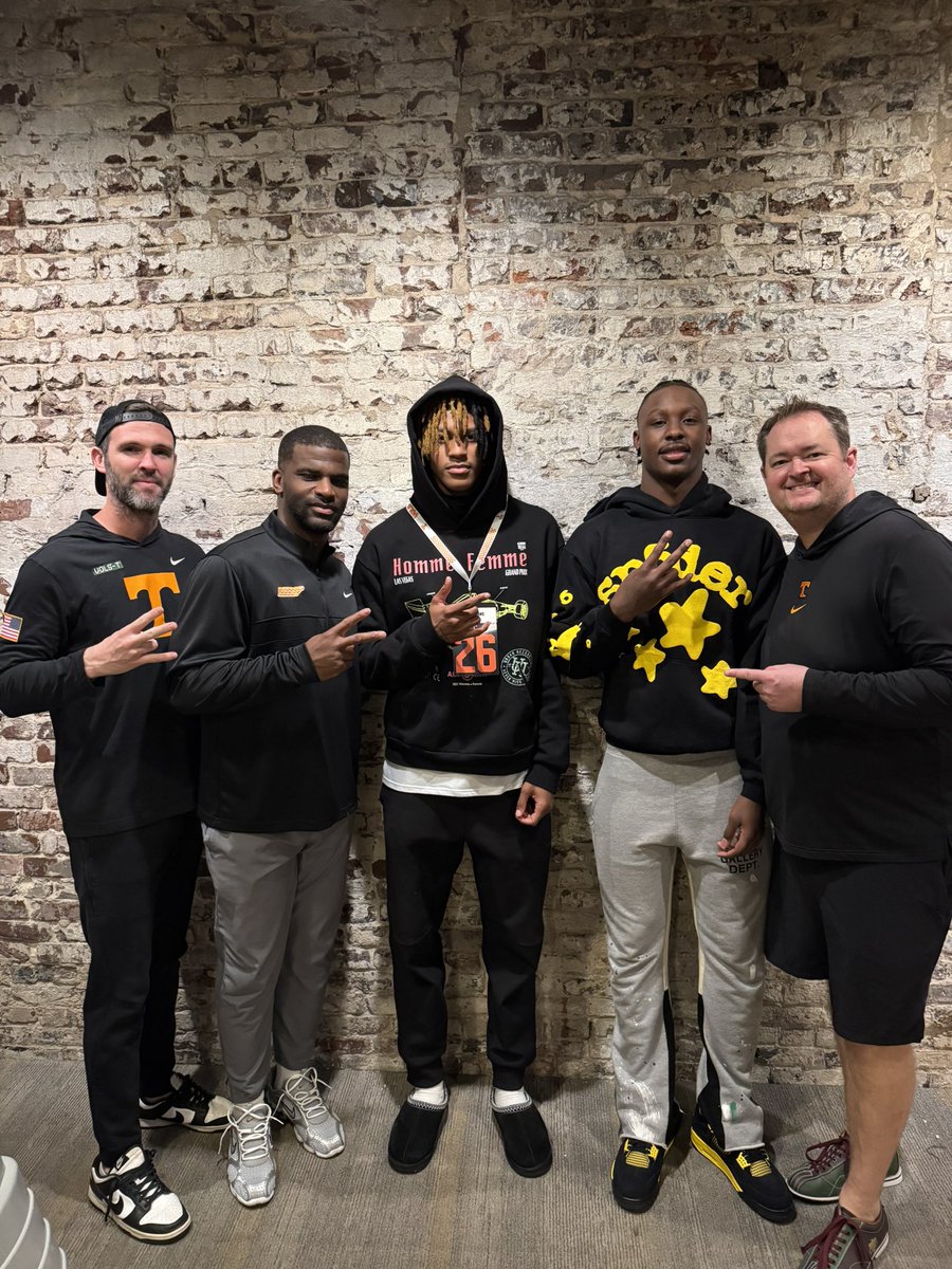 Ty🌟 (@tyranevans6) on Twitter photo Rocky Top, Tennessee 
<a href="/faizon_brandon/">Faizon Brandon</a> <a href="/coachjoshheupel/">Josh Heupel</a> <a href="/CoachKelseyPope/">Kelsey Pope</a> <a href="/CoachHalzle/">Joey Halzle</a> Rocky Top, Tennessee 
<a href="/faizon_brandon/">Faizon Brandon</a> <a href="/coachjoshheupel/">Josh Heupel</a> <a href="/CoachKelseyPope/">Kelsey Pope</a> <a href="/CoachHalzle/">Joey Halzle</a>