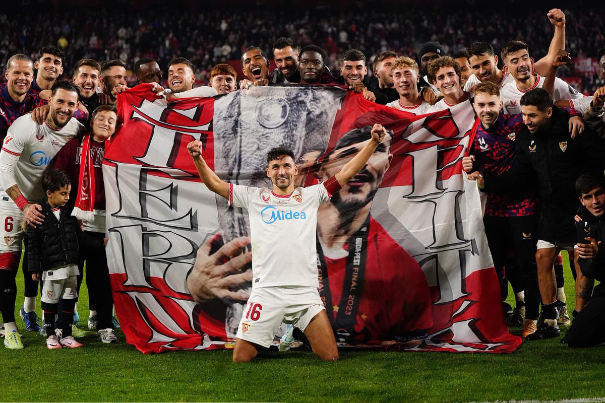 Él es el Sevilla Fútbol Club. Te amo Jesús ❤️