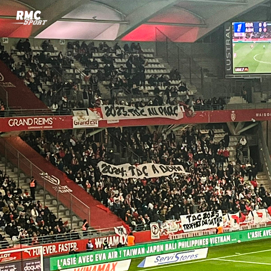 RMCsport's tweet photo. 🏆 2023: Trophée des champions au Parc
🏆 2024: Trophée des champions à Doha
🏆 2025: Trophée des champions au Qatar

⚡️ La banderole des supporters monégasques présents à Auguste-Delaune. https://t.co/LsqX5Eje83