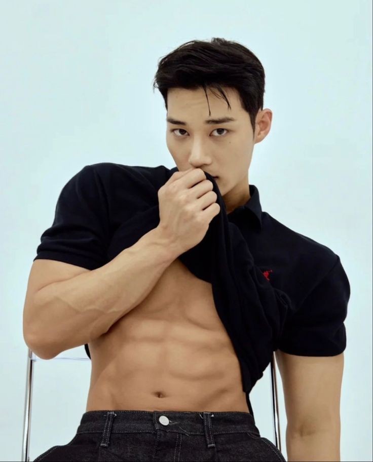 hubboyslove's tweet photo. 🔥 TOP ATORES GOSTOSOS

16. Ki Hyunwoo https://t.co/cEqCTCYEfK