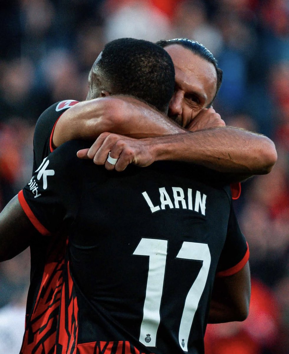 Cyle Larin’s brace helps a 10-man Mallorca overcome an early red card and defeat Girona 2-1.

#LaLiga | <a href="/cylelarin16/">Cyle Larin</a>
