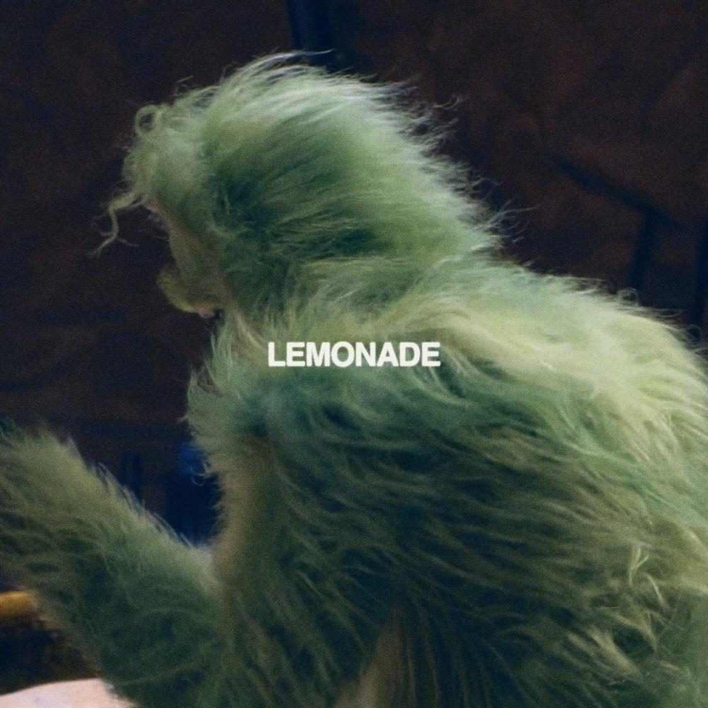 PopCrave's tweet image. The Grinch recreates Beyoncé’s ‘Lemonade’ cover art.