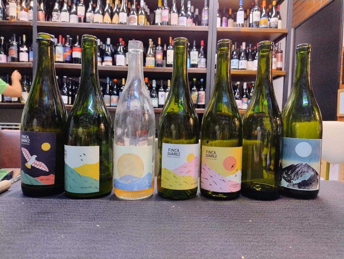 Sábado en la cueva <a href="/VinotecaMRWines/">Musu</a>. Linda pasada por el portfolio y novedades de <a href="/fincasuarez/">Finca Suarez</a> y <a href="/rocamadrevinos/">rocamadre</a>