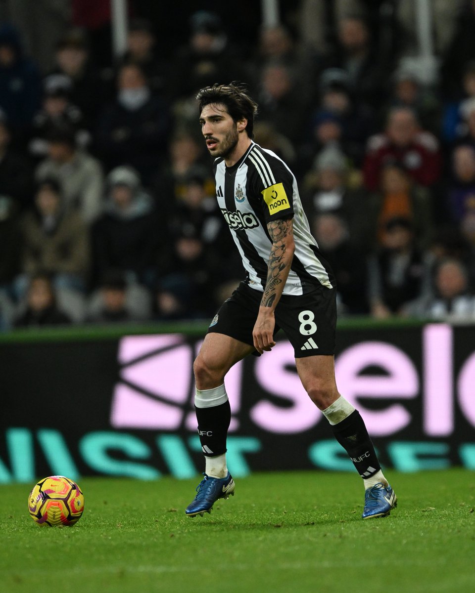 NUFC's tweet photo. Magnifico. 🇮🇹 https://t.co/AGW991KzYd