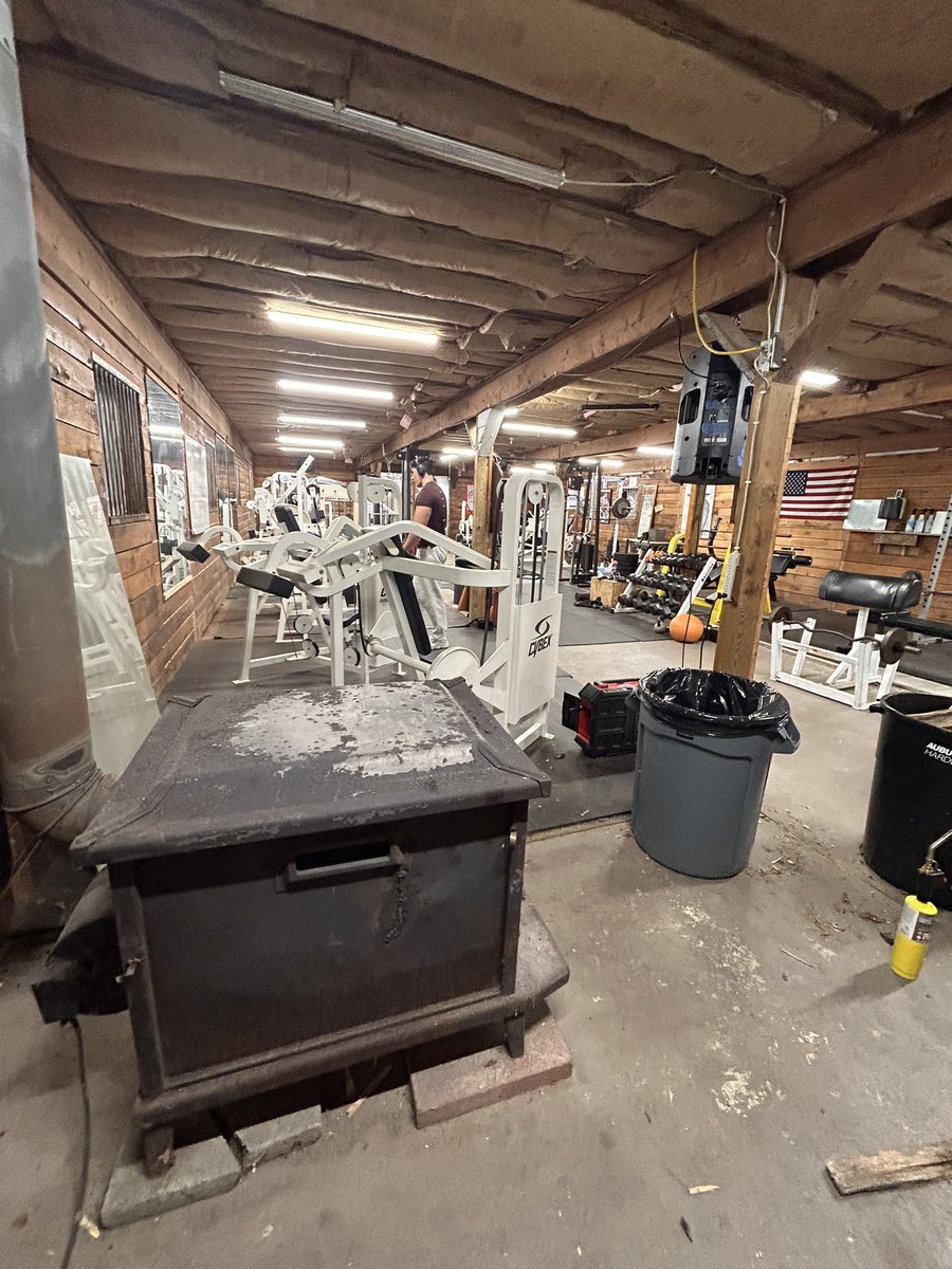 20 degrees outside means one thing… absolutely pump the wood stove